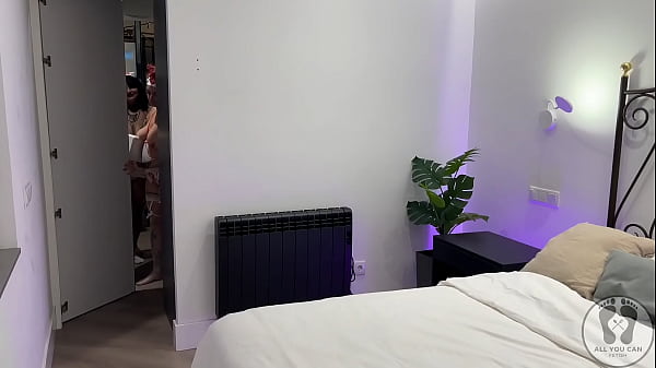 4K FETISH LATEX GLOVES OPEN AND SPREADING THEIR PUSSIES