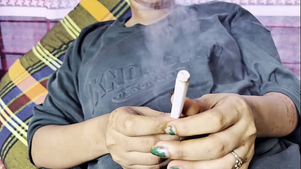 Collage Girls Fingering her pussy and smoking